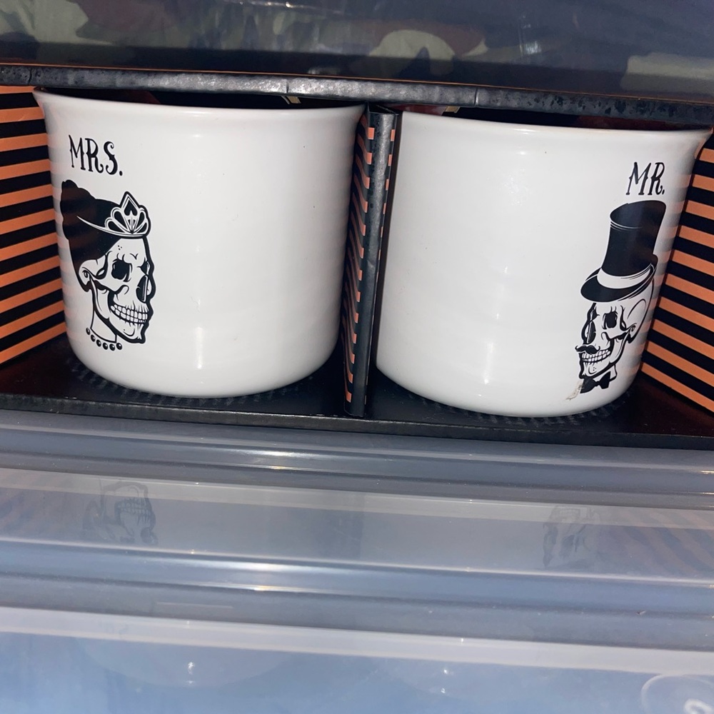 Mr and Mrs Coffee Mugs Cups Gift Set for Engagement Wedding